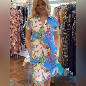 Kenny Dana giraffe Indy Floral Blue and White Dress upf 50 NEW POCKETS